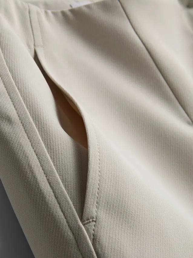 Chique broek met wijde pijpen