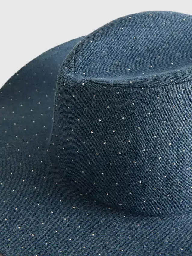 Cowboyhoed van denim met studs