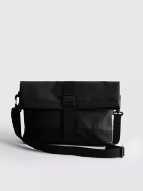 Crossbodytas met gespsluiting