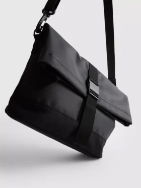 Crossbodytas met gespsluiting