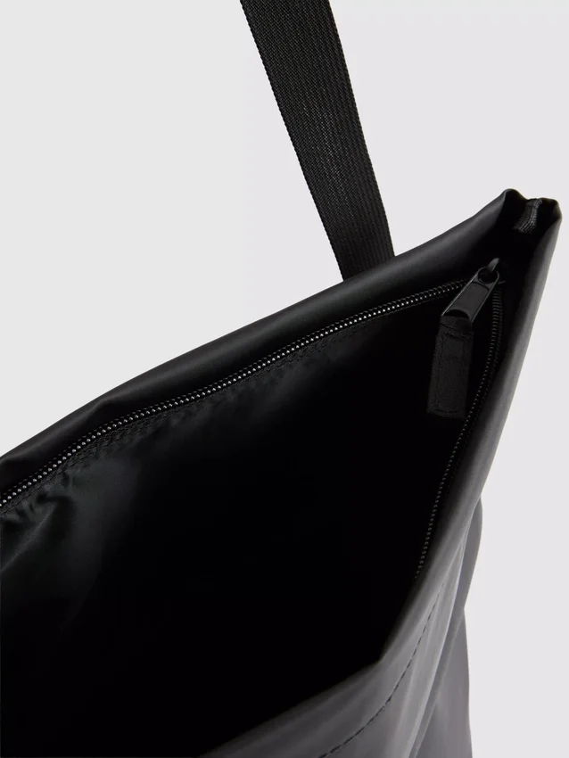 Crossbodytas met gespsluiting