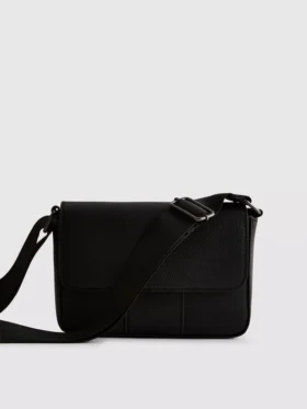 Crossbodytas met klep