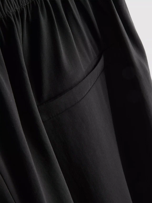 Culottebroek met middelhoge taille en wijde pijpen