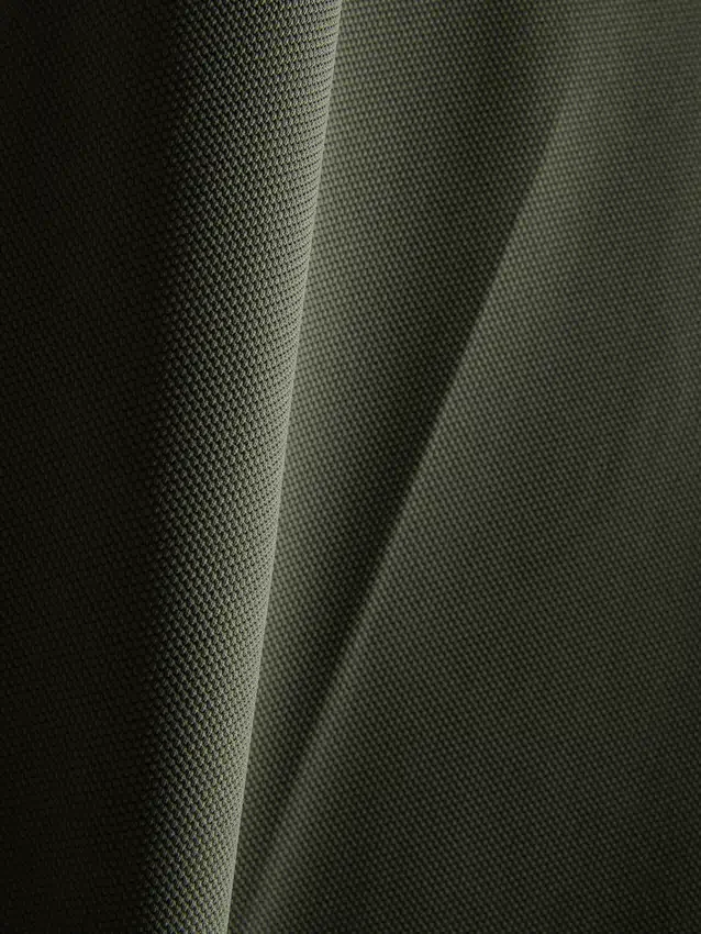 De broek met normale pasvorm