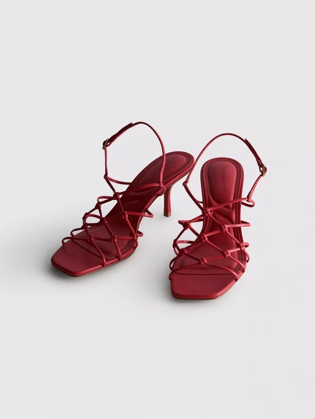 De 'Edit'-sandalen met gevlochten stilettohakken