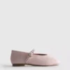 De 'The Edit'-ballerina's van leer als platte schoenen