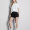 Denimshort met middelhoge taille en omgeslagen zoom