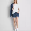 Denimshort met middelhoge taille en omgeslagen zoom