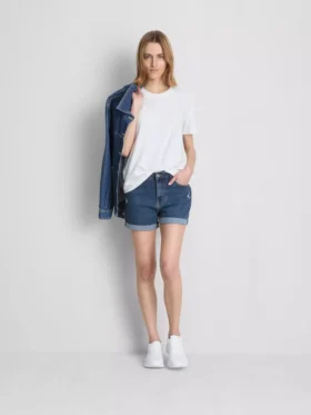 Denimshort met middelhoge taille en omgeslagen zoom
