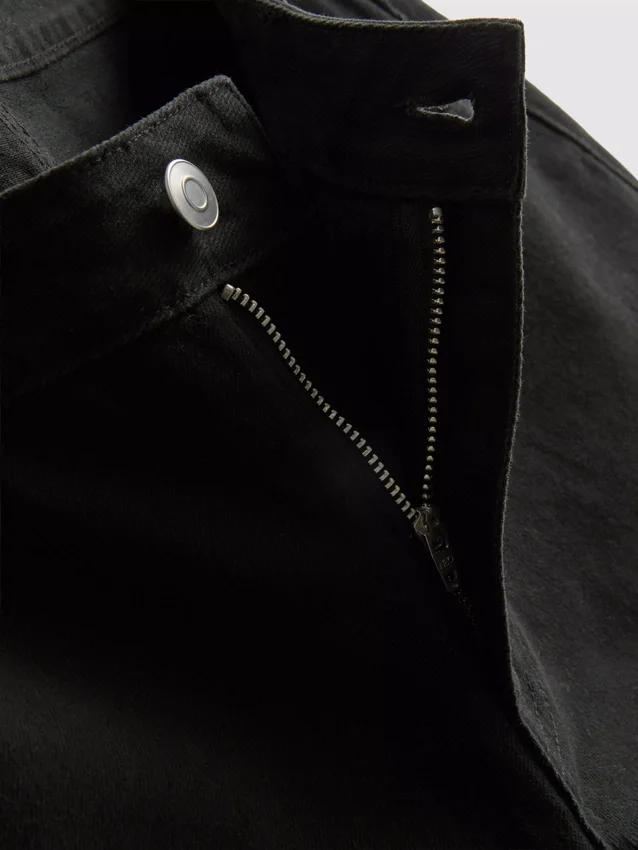 Denimshort met middelhoge taille en omgeslagen zoom