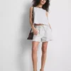 Denimshort met ruches aan de zoom