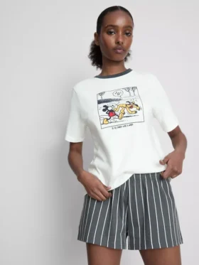 Disney’s Mickey Mouse-pyjama’s met korte broek en print