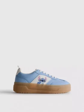 Disney's Stitch sneakers met dikke rubberen zool