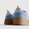 Disney's Stitch sneakers met dikke rubberen zool