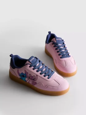 Disney's Stitch-sneakers met rubberen zool