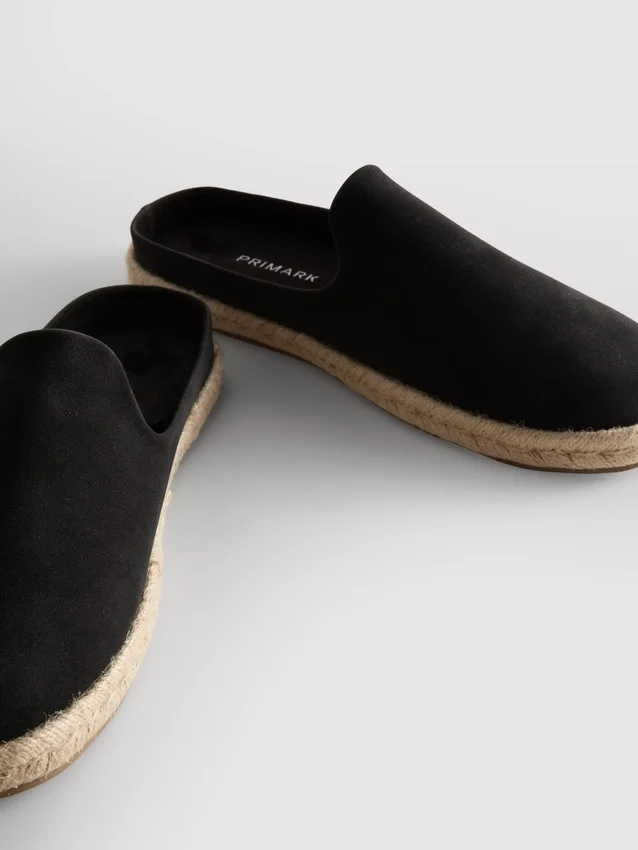 Espadrille-muiltjes om gewoon in te stappen