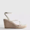 Espadrilles met bandjes en sleehak
