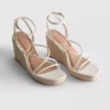 Espadrilles met bandjes en sleehak