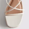 Espadrilles met bandjes en sleehak