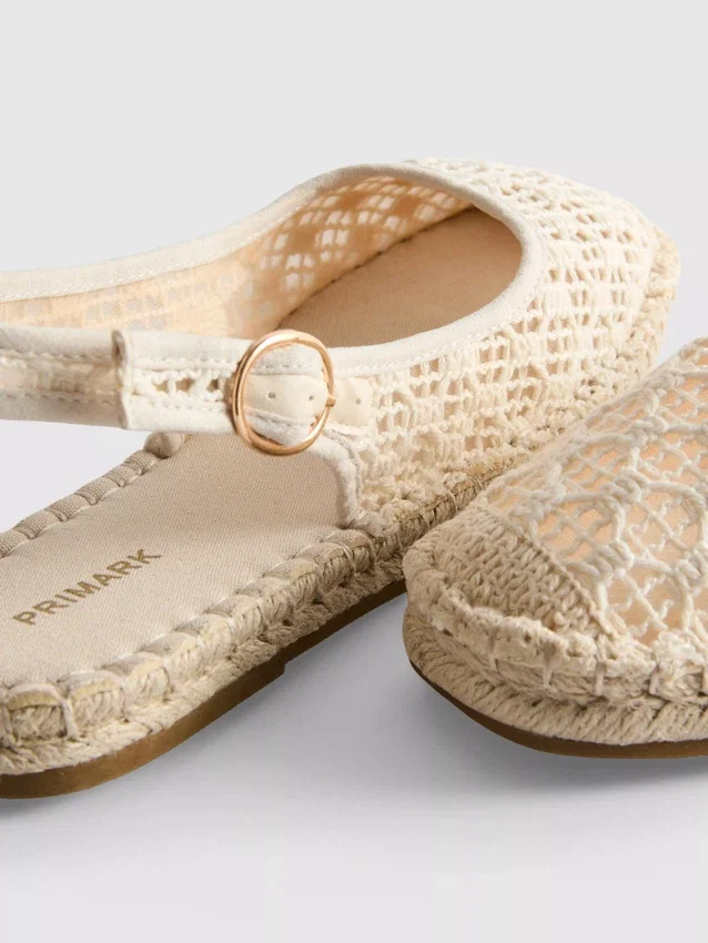 Espadrilles met slingback-bandjes