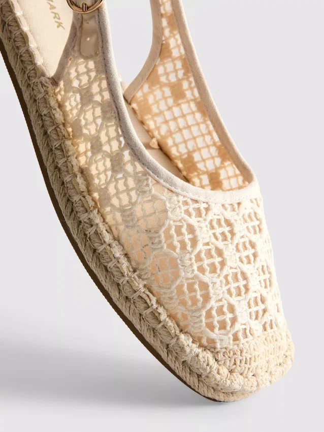 Espadrilles met slingback-bandjes
