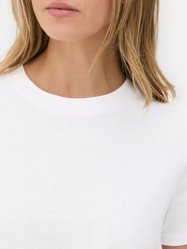 Essentieel T-shirt met korte mouwen en ronde hals