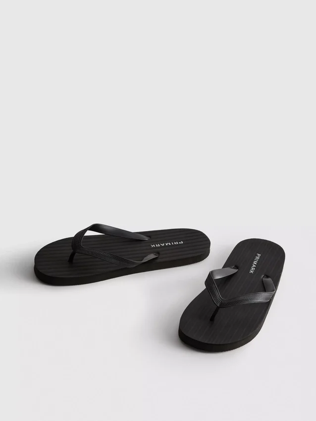 Essentiële teenslippers