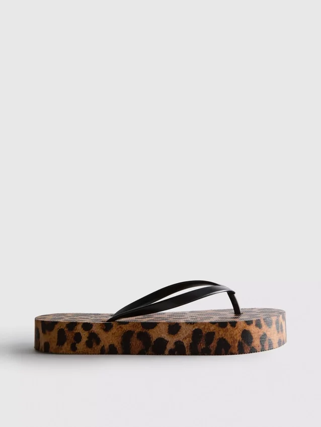 Flatform-teenslippers met luipaardprint