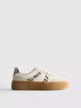 Flatform-zool van rubber
