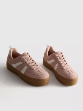Flatform-zool van rubber