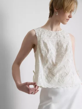 Geborduurde bloemen-tanktop met strik