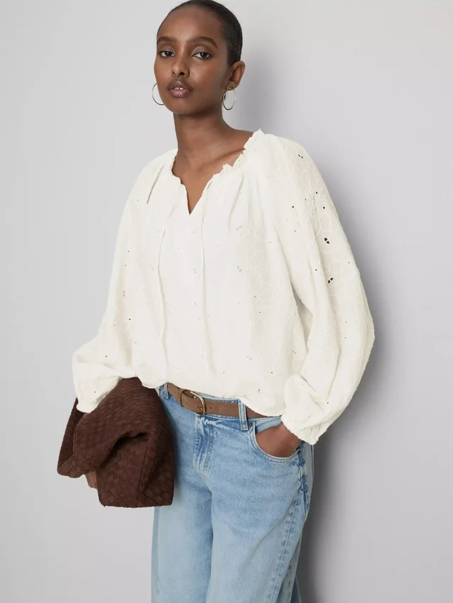 Geborduurde blouse met ballonmouwen
