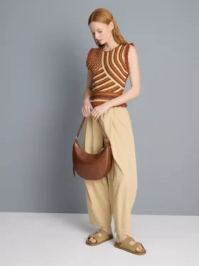 Gebreide tanktop met gebogen steek