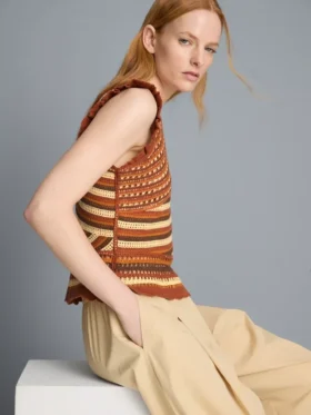 Gebreide tanktop met gebogen steek