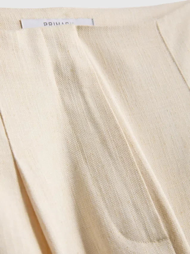 Gepleateerde broek met brede pijpen en textuur