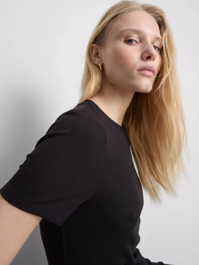 Geribde bodycon mini-T-shirtjurk