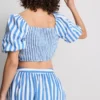 Gestreepte bardot-top met pofmouwen