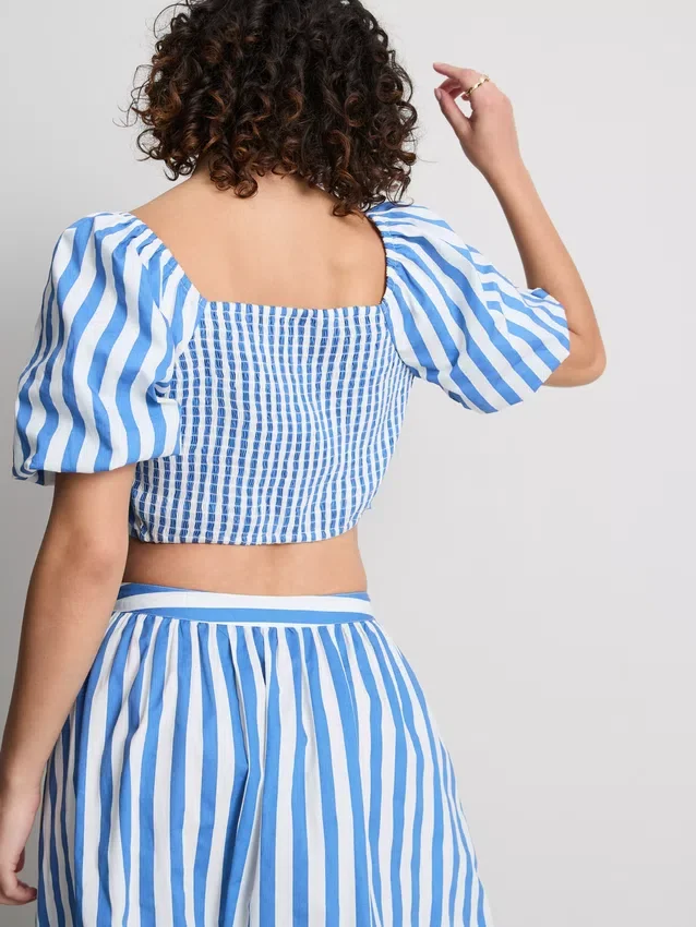 Gestreepte bardot-top met pofmouwen