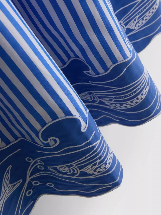 Gestreepte maxi-jurk met borduursels
