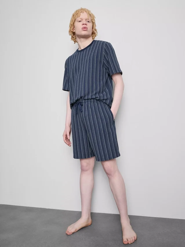 Gestreptes pyjamashirt