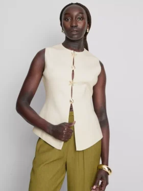 Getailleerd vest met knoopsluiting
