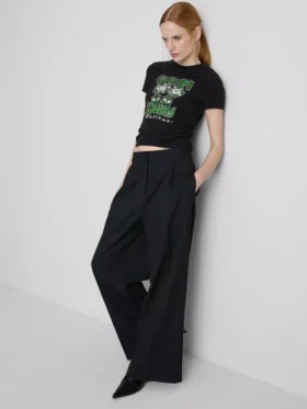 Groen baby-T-shirt met ruches, rijk aan katoen