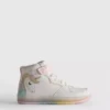 Hooggesloten sneakers met verlichting in de vorm van een eenhoorn