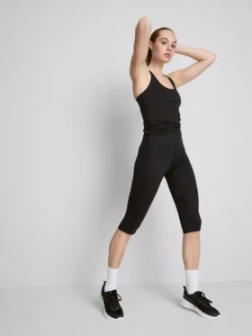 Hooggetailleerde, soepele, ondersteunende sportcapri-legging