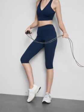 Hooggetailleerde, soepele, ondersteunende sportcapri-legging