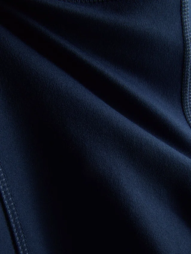 Hooggetailleerde, soepele, ondersteunende sportcapri-legging