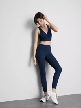 Hooggetailleerde, soepele sportlegging met ondersteuning