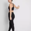 Hooggetailleerde, soepele sportlegging met ondersteuning