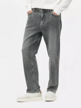 Jeans met rechte pijpen en middelhoge taille
