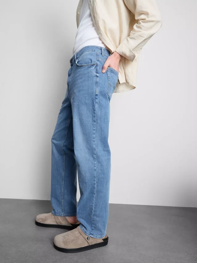 Jeans met rechte pijpen en middelhoge taille